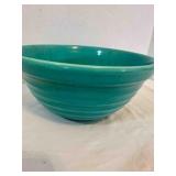 Bauer Pottery Ringware Mixing Bowl #12ï¿½9.5" across
