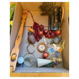 Box of misc. items, see pictures