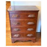 SMALL WOODEN DRESSER