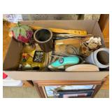 SEWING MATERIALS, TOOLS, IRON, Dï¿½COR