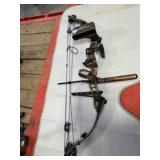 Hoyt Defiant compound box; limb saver; quiver