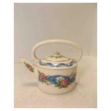 Vintage Wedgewood Ribbon & Roses Queen