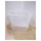 12 Gallon Storage Tub w/Lid & 66 Quart No Lid