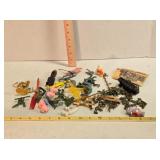 Plastic re-enactment figures