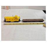 2 Kadee RR model cars, HO scale Cboose & flatbed
