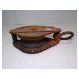 Vintage Metal Pulley Block & Tackle Pulley Rust &