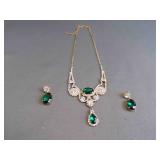 Costume Jewelry Necklace/Earring set