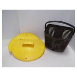 Pair Leaf Scoops Yard Tools & Black Plastic