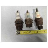 3 Vintage Spark Plugs, Varcon, Philips 66