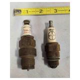2 Vintage Spark Plugs, Champion 2 Com-L, Stitt