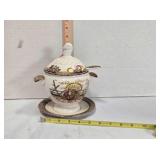 King Tom American Tradition Ironstone Gravy Boat