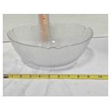 Vintage Arcoroc France Aspen Leaf clear glass bowl