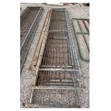 4) 13' - 16' Wire Gates