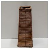 Woven Basket Vase 11'