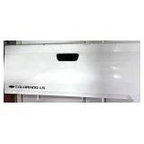 Chevrolet Colorado Tailgate white