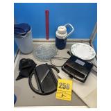 Miscellaneous kitchen items