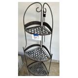 Metal corner corner shelf