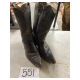 Size 11 menï¿½s cowboy boots