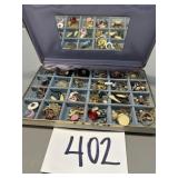 Jewelry box and jewelry