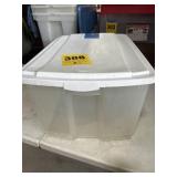 Rubbermaid clear tote with lid