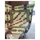 89ï¿½ x 102ï¿½ nice quilt