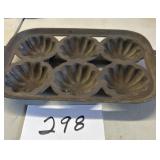 Cast iron muffin pan