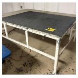 5ï¿½ x 7ï¿½  Heavy duty metal table very heavy and