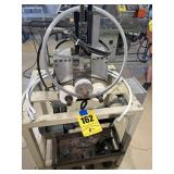Metal bending machine for round frames