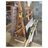 A-frame wood shelf for glass with glass pieces