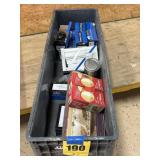 Door knobs/privacy lock, miscellaneous tote of