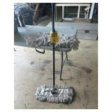 Dust mop with two knee pads
