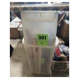 Gift wrapping container with lots of gift