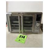 Mini type oven needs to be cleaned