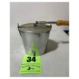 Stove top popcorn popper