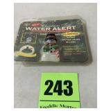 Christmas tree water alert, flashes when water