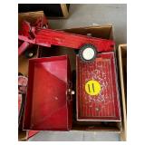 IH Gravity Box, Corn Box & Manure Spreader