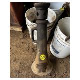 Building Screw Jack