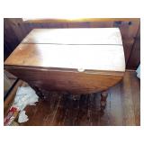 Oak Drop Leaf Table w/(3) Leaves
