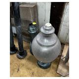 (2) 4 Piece Light Fixtures (2) 4 Piece Light Fixtures