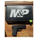 S&W M&P 9mm Luger Auto (Never Fired in Box) S&W M&P 9mm Luger Auto (Never Fired in Box)
