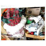 (2) Boxes Decor & Curtains (2) Boxes Decor & Curtains