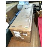 6 1/2 Foot Slim Colorado Lighted Christmas Tree... 6 1/2 Foot Slim Colorado Lighted Christmas Tree...