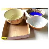 Pyrex & Misc Bowls Pyrex & Misc Bowls