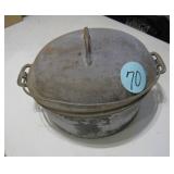 Number 8 Cast Iron Kettle w/Lid