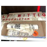 Nail Apron & Witting Sign