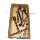 Primitive Wrenches