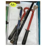 Nail Pullers & Pry Bar