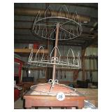 Swivel Display & Piano Bench