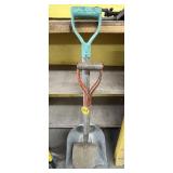 (2) Shovels