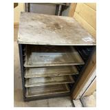 Cabinet w/Sliding Trays